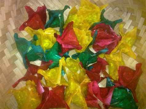 Maybe you would like to learn more about one of these? Resep Wajik Kletik Bungkus Kertas Minyak - Resep Kue ...