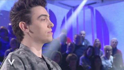 What illness did michele merlo di amici have?. Maria De Filippi candida Michele Bravi ad Amici 20