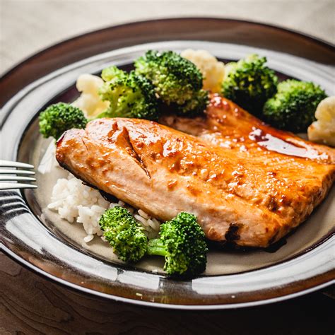 Sous Vide Salmon with Steamed Rice and Broccoli 50C 40 mins