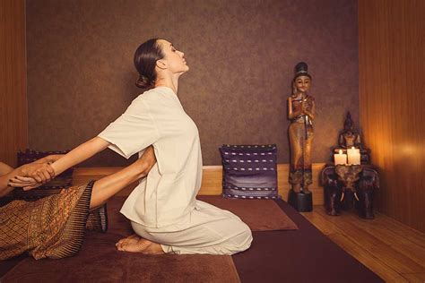Everything You Need To Know For Your First Thai Massage