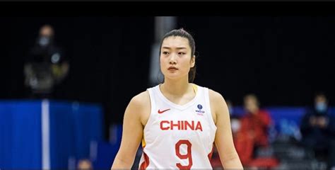 Chinese Womens Basketball Star Li Meng Busted For Affair With Coach