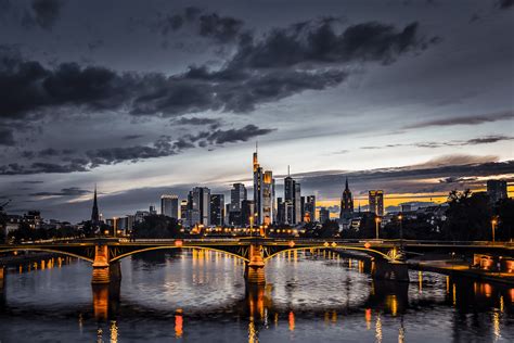 Frankfurt Skyline Foto And Bild Architektur Menschen Stadtlandschaft