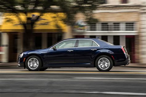 2017 Chrysler 300 Specs Prices Vins And Recalls Autodetective
