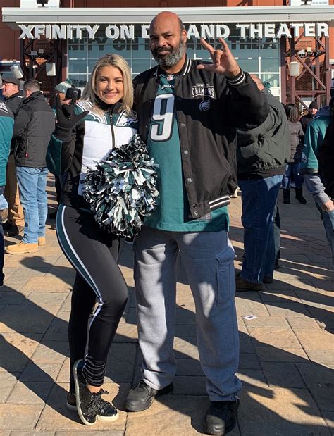 Eagles Cheerleader Connects With Fans On And Off The Field Northeast