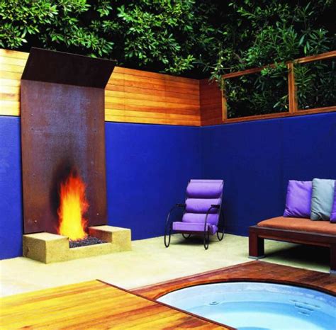 12 Amazing Modern Outdoor Fireplaces