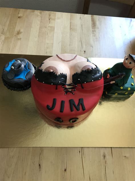 Eine grosse auswahl an farbigem rollfondant und farbpasten gibts bei www.bakeria.ch.rollfondant eignet sich perfekt zum formen. Pin von Jessica Clemens auf Fondant kuchen | Kuchen mit ...