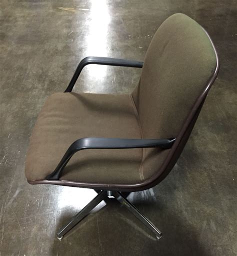 Check out our steelcase chair selection for the very best in unique or custom, handmade pieces from our furniture shops. Vintage Steelcase Mid Century Modern Executive Office ...