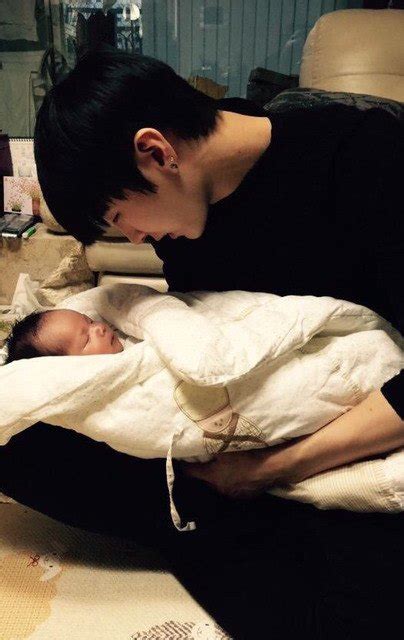 These Photos Of Idols With Babies Will Make You Imagine A Married Life