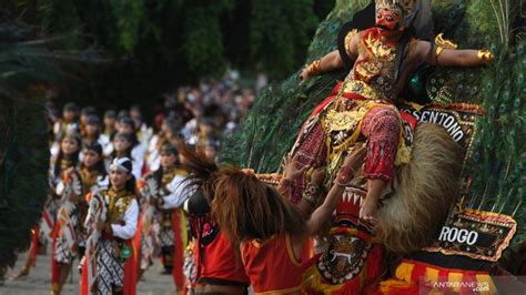 Lengkap 35 Tari Tradisional Jawa Timur Terpopuler Di