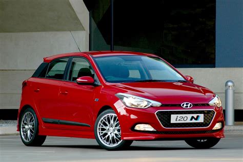 The carmaker says that the sporty i20 n takes inspiration from the brand's successful i20 world rally. Hyundai i20 N: una nueva versión deportiva N de Hyundai ...