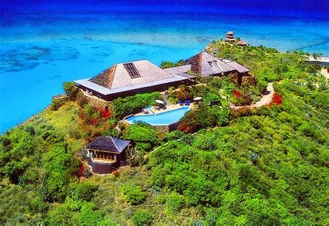 The island is entirely owned by sir richard branson, chairman of the virgin group, and is part of the virgin limited edition portfolio of luxury properties. wordlessTech | Richard Branson's Private Island for just ...