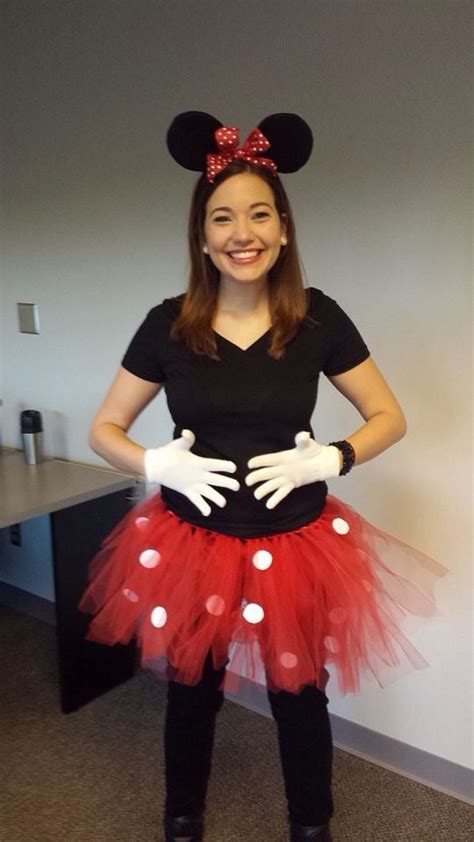 Easy Diy Minnie Mouse Costume Diy Red Tulle Tutu With White Adhesive