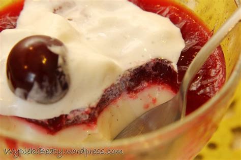 Pudding z maślanki z owocami - Wypieki Beaty