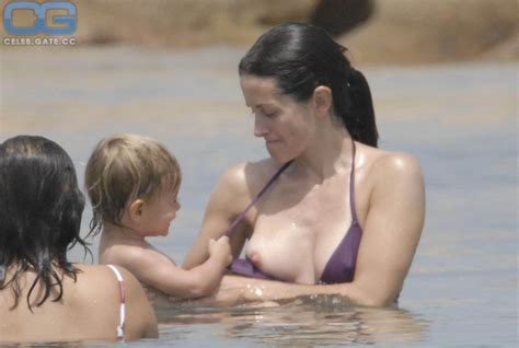 Courteney Cox Bikini Pictures The Fappening The Best Porn Website