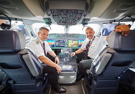 The Path To Becoming An Airline Captain How Pilots Climb The Ranks