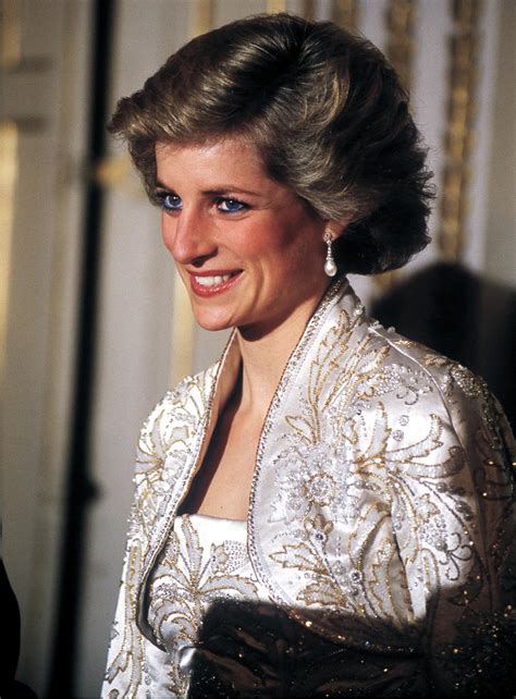 Princess diana's bashful face in the crown is now a meme. Princess Diana's Clothes On The Crown Show Costume Design ...