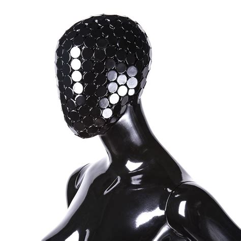 the d1sc mannequin head discs form together to create a stylish and eye catching abstract head