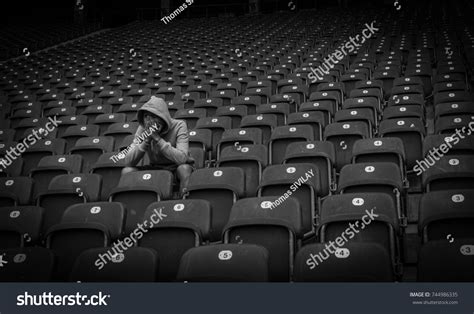 7473 Sad Fans Images Stock Photos And Vectors Shutterstock