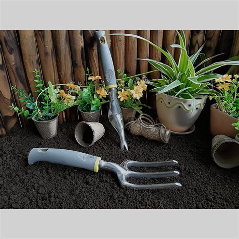 I have 3 methods of storing gardening items. Jardineer Garden Tool Set 8 Piece Gardening Tools with ...
