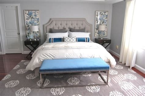 To break up this light color scheme is the blue quilt on the bed. 20 Beautiful Blue And Gray Bedrooms | DigsDigs