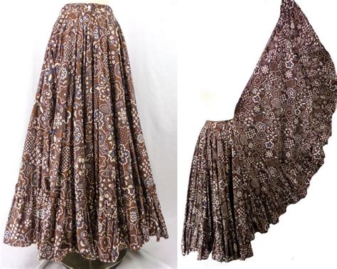Vintage 70s Brown Mod Floral Print Maxi Prairie Skirt Huge Full Sweep
