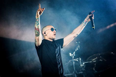 Linkin park is an american rock band from agoura hills, california. Linkin Park Songs: List of the 8 Best Remixes (Updated ...