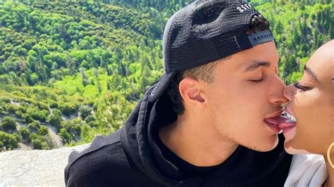 Kuzma made headlines when he was on a yacht with kendall jenner last year, but it was unclear if it was romantic. Endlich offiziell: Winnie Harlow bestätigt Liebesgerüchte ...