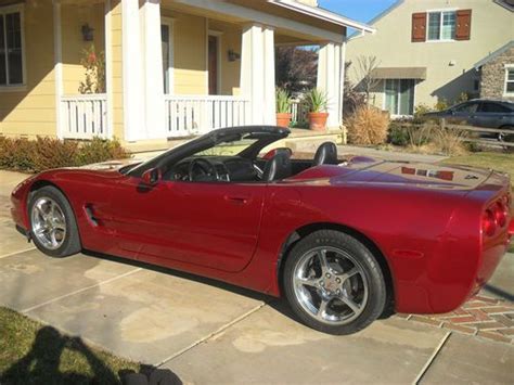 Purchase Used 2001 Chevrolet Corvette Base Convertible 2 Door 57l In