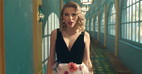 Taylor Swifts Me Music Video Smashes Youtube Viewership Record