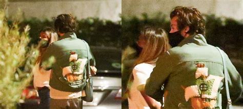 New Girlfriend Alert Harry Styles Spotted In La With A Mysterious Chick Hype My