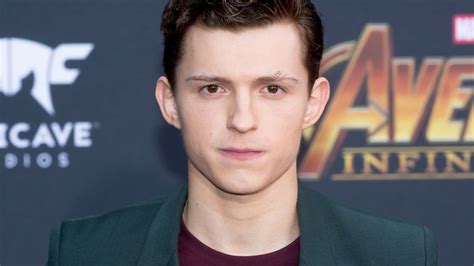 First look at tom holland as tom holland's performance in the devil all the time lauded by fans. Fan perfectly recreates Tom Holland's photoshoot, gets ...
