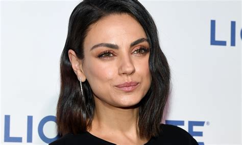 Are Mila Kunis Bangs Real She Switched Up Her Signature