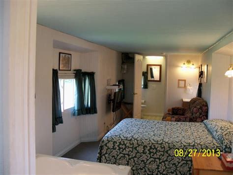 We did not find results for: Grassy Creek Cabooses #407 Has Mountain Views and Parking ...