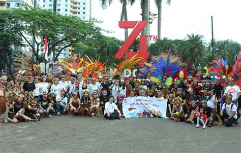 Parade Nusantara Lippo Village Sambut HUT Kemerdekaan RI Ke 74