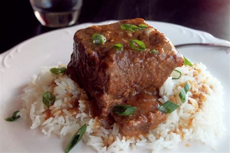 Creole Contessa Slow Cooker Smothered Short Ribs