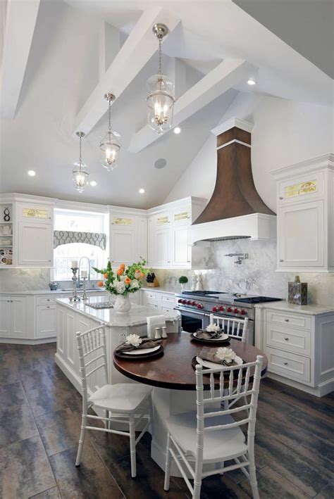 35 Kitchens With Vaulted Ceilings Photo Gallery Farmhouse Kitchen