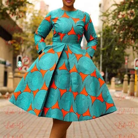 Hot Selling African Traditional Long Sleeve Women Dresses Wax Batik Print Flare Hem Custom