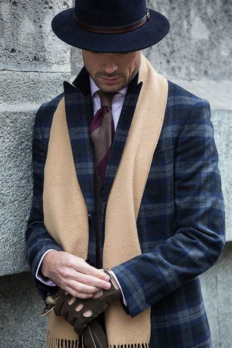 As coats and jackets are for cold weather, pick a scarf made for similarly cool temperatures. How To Dress Like An Italian Gentleman - He Spoke Style