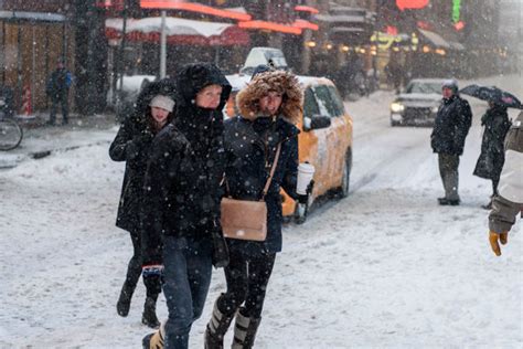 Photos Winter Storm Buries New York City