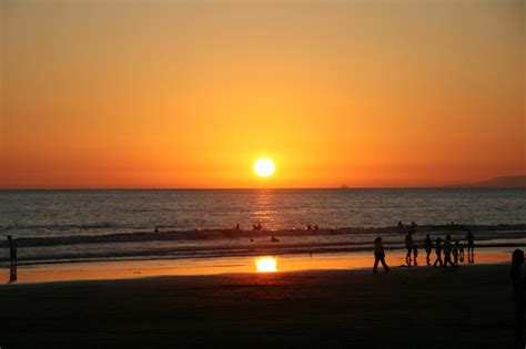 Free Download Beach Sunset Wallpaper 1400x933 For Your Desktop