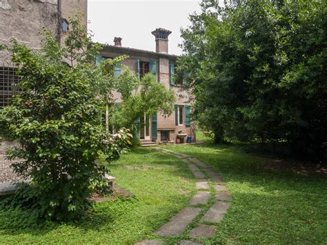Expertly trained hair stylists qb house's stylists go through rigorous training and acquire special barber skills to offer customers an exceptional high sanitation standards all of qb house's barber tools are clean and new. Call Me by Your Name: inside the film's beguiling sets