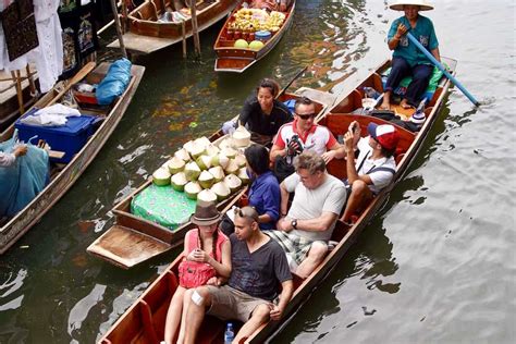 Thailands Floating Markets A No Bullsht Guide For Travellers