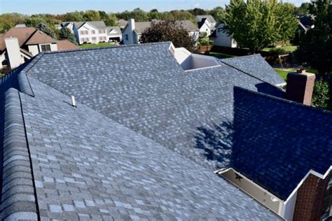 Landmark Pro Coastal Blue Lifetime Warranty Roofing Shingles In St