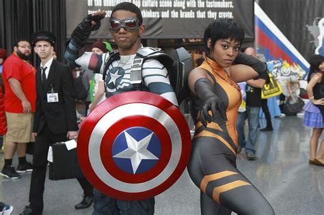 NEW YORK COMIC CON 2015 Cosplay Highlights, Part 1 - Nerdy Rotten Scoundrel