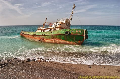 A Blogography Of Photography Shipwreck Abandoned Ships Shipwreck
