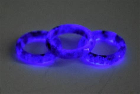 Uv Glow Ring Iridescent Shades Of Purple And Blue That Glows A Etsy Shades Of Purple Dark