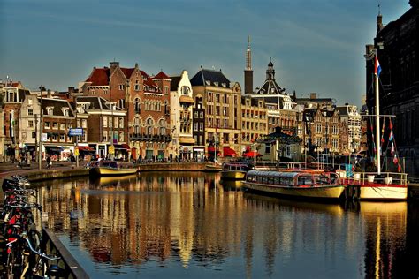The city's proximity to the beautiful mohawk river, recreational events, waterfront and downtown areas make the city of. 10 cose da vedere ad Amsterdam