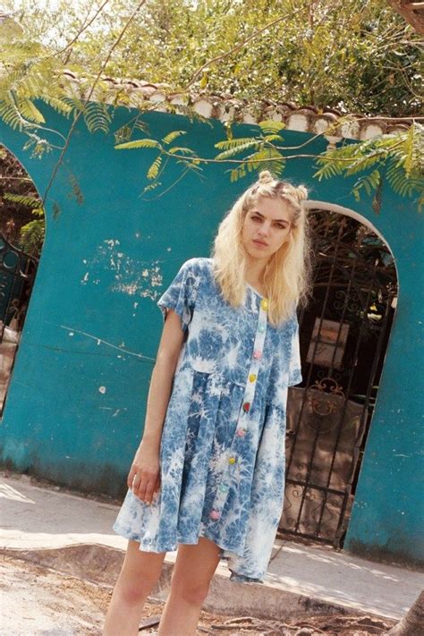 Naomi Preizler Heads To Tulum For Urban Outfitters Lookbook By Colin