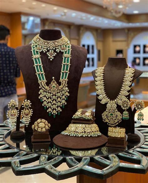 Stunning Diamond Jewellery Collections From Mangatrai South India