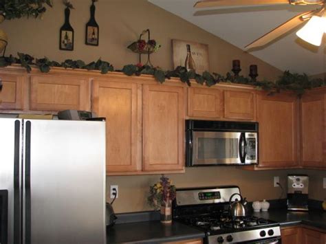 How do you decorate a kitchen? Wine Themed Kitchen Ideas | Kitchen Installation | Wine ...